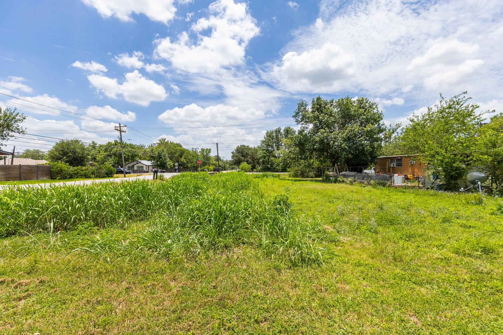 301 W Eggleston ST
