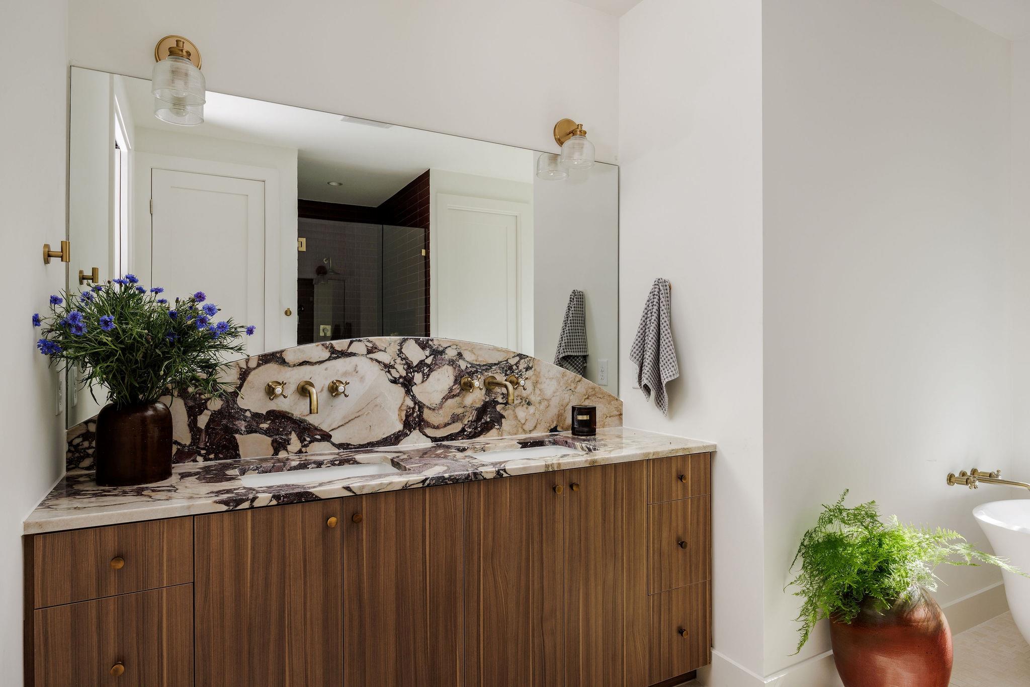 2014 E 10th