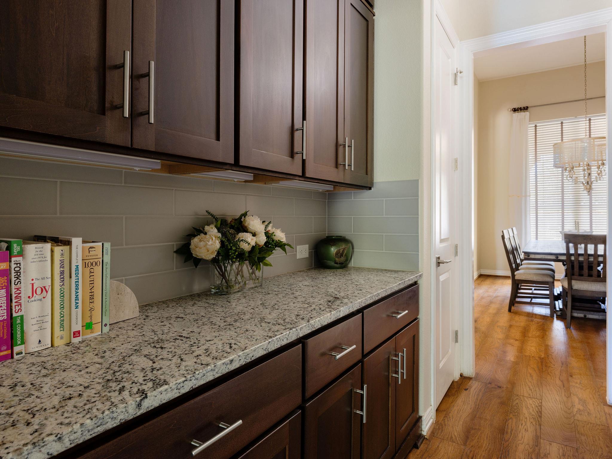 2721 Vista Heights DR