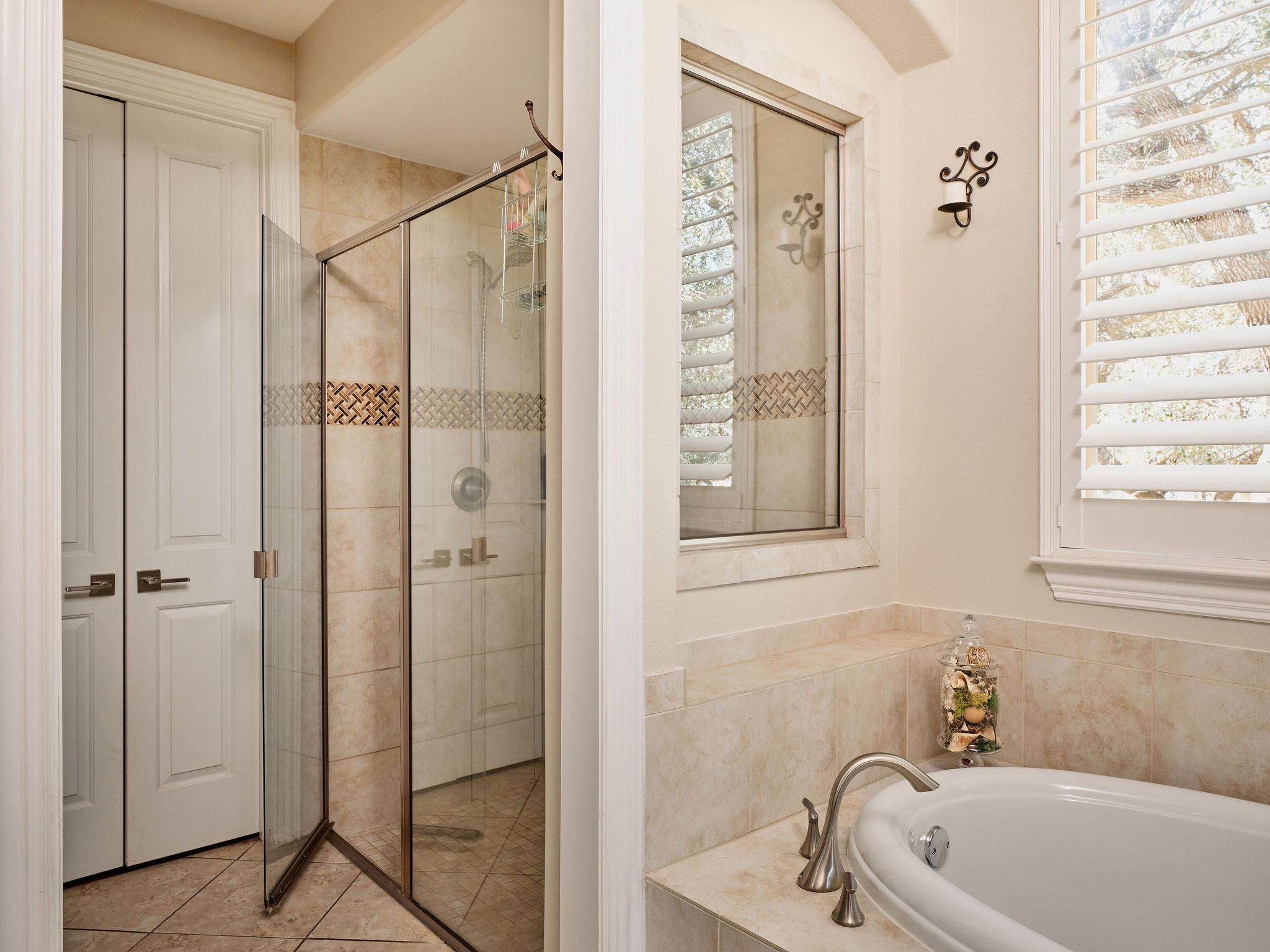 2721 Vista Heights DR