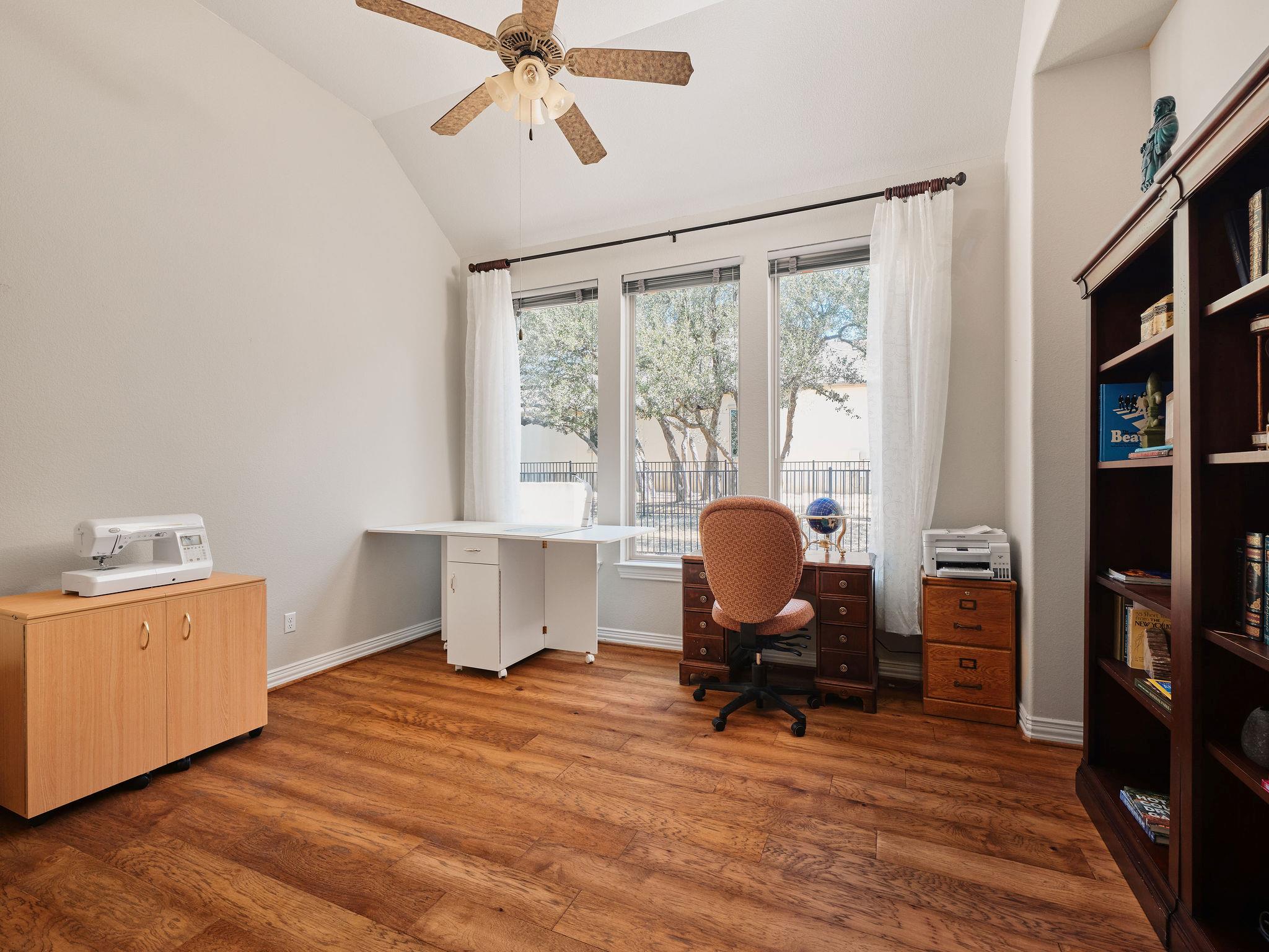 2721 Vista Heights DR