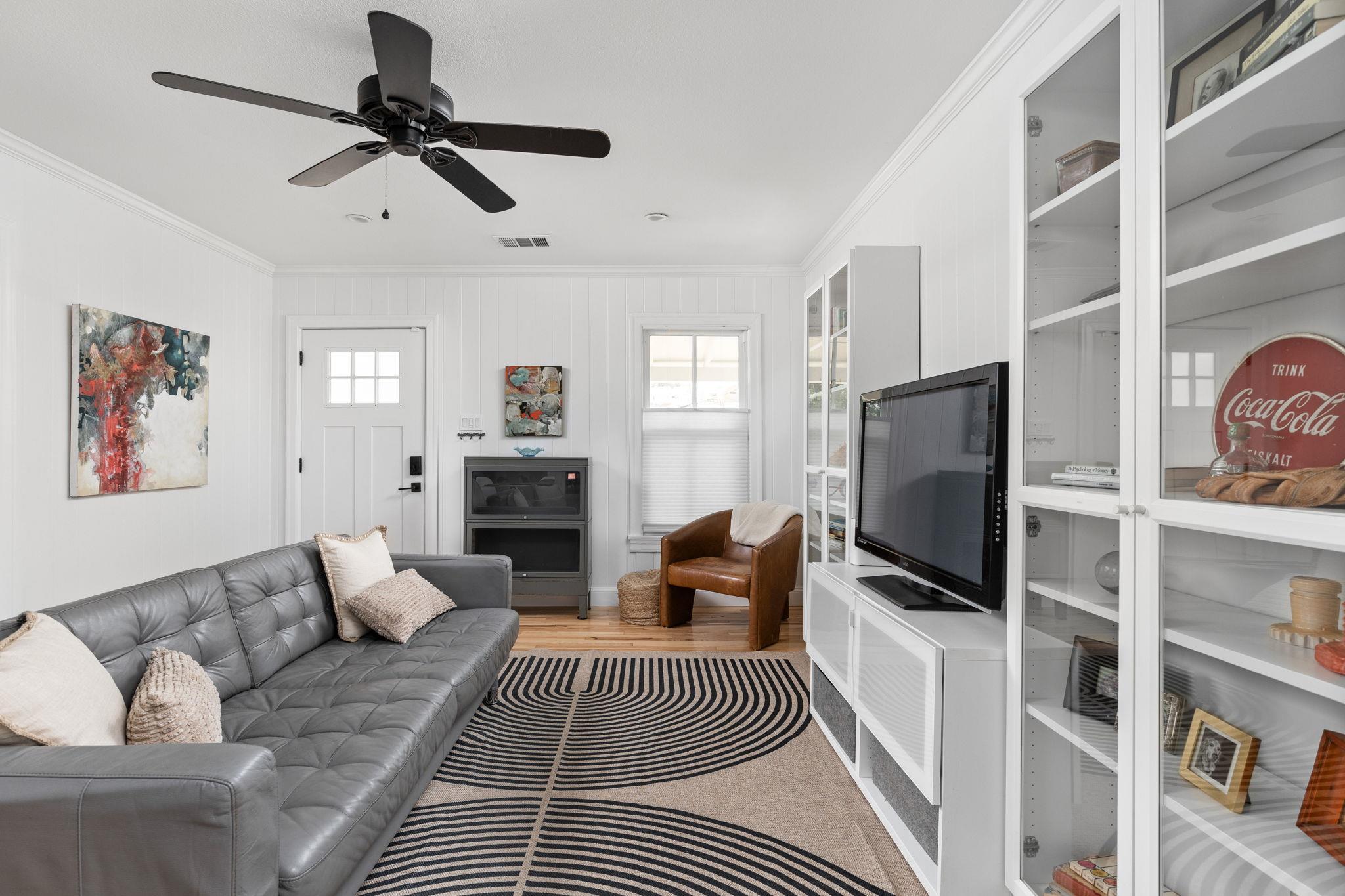1239 Eleanor ST # 2 Unit: 1 & 2