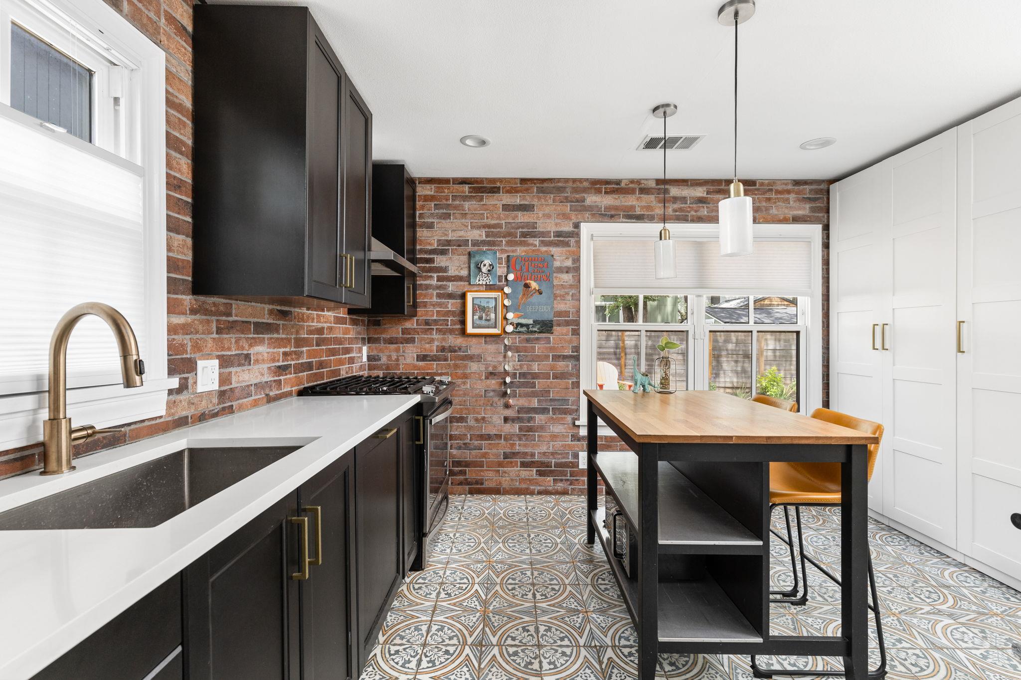 1239 Eleanor ST # 2 Unit: 1 & 2