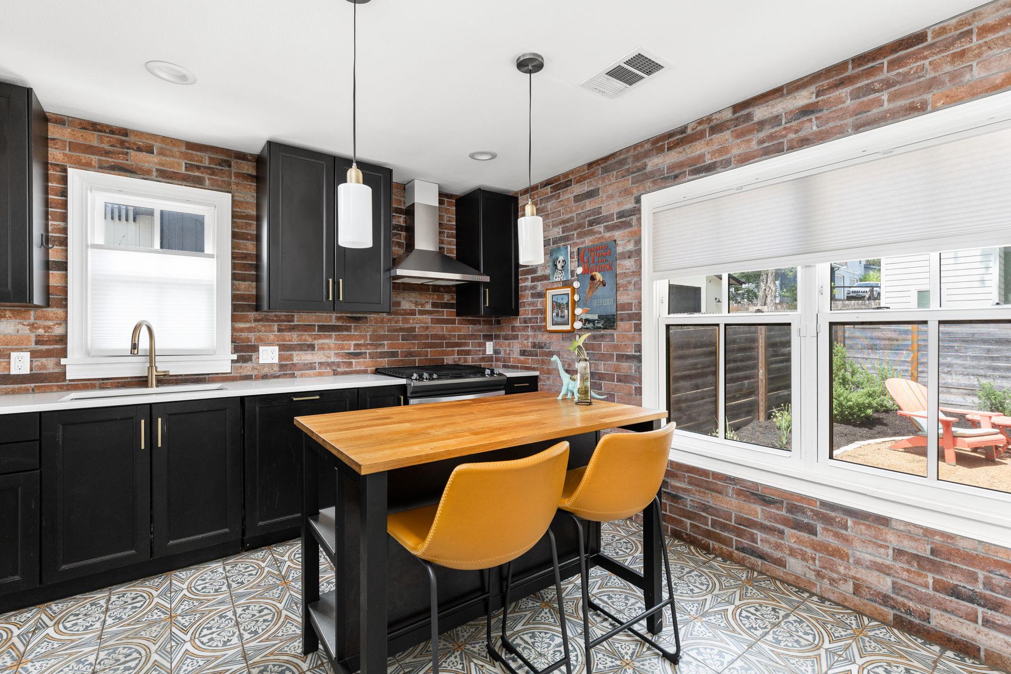 1239 Eleanor ST # 2 Unit: 1 & 2