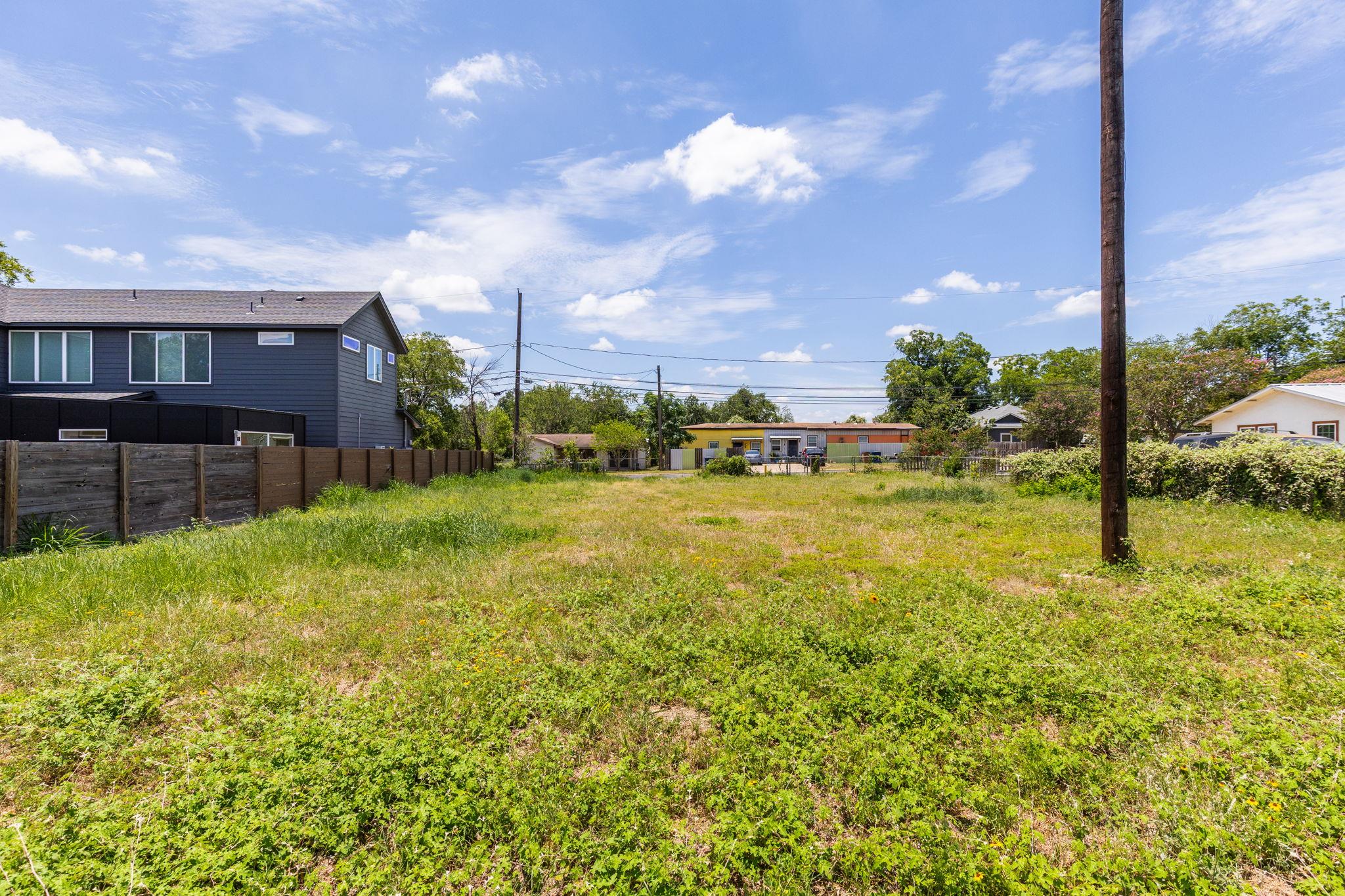 6312 Felix Ave