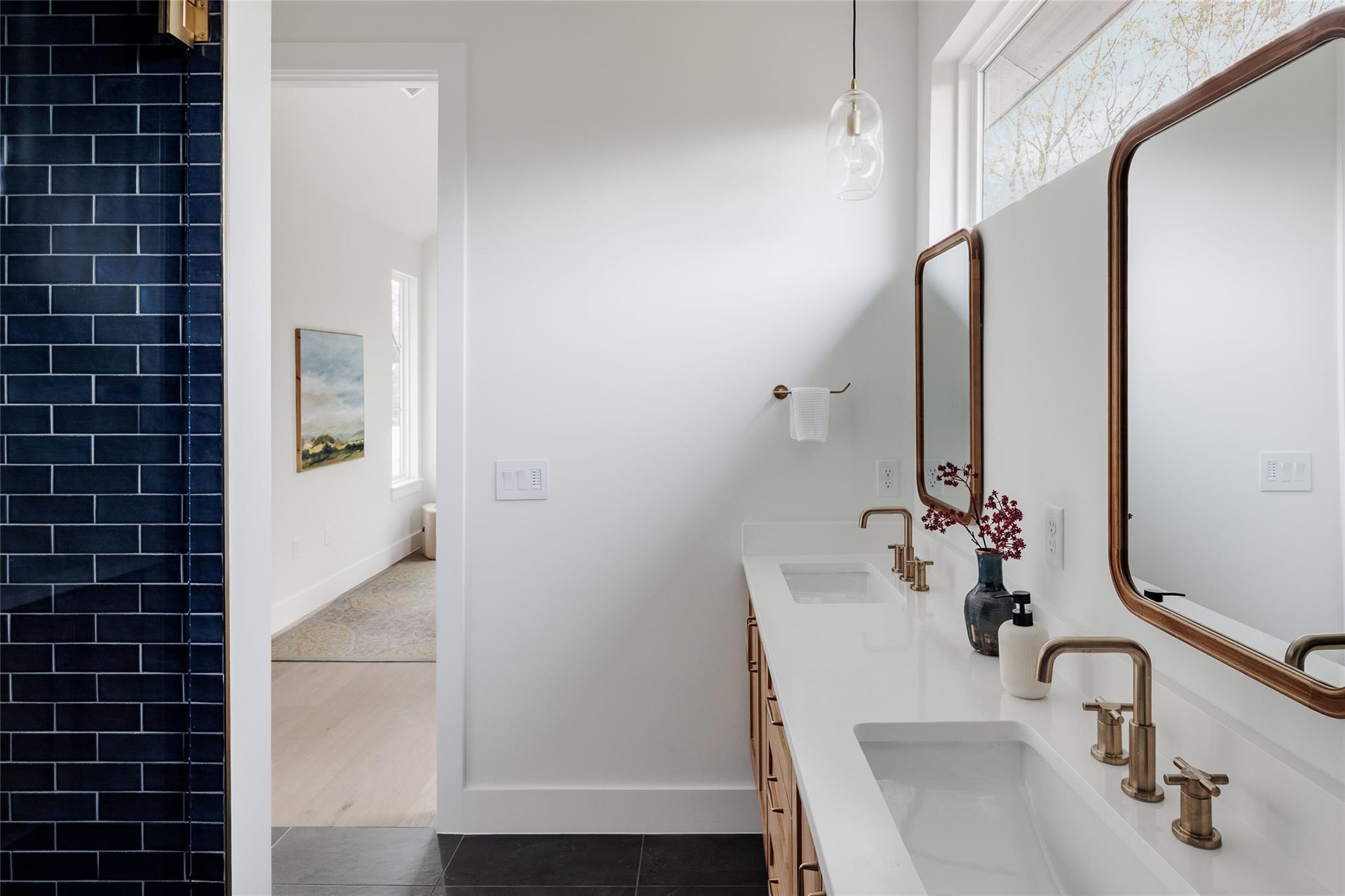 1180 Ridgeway DR # 2