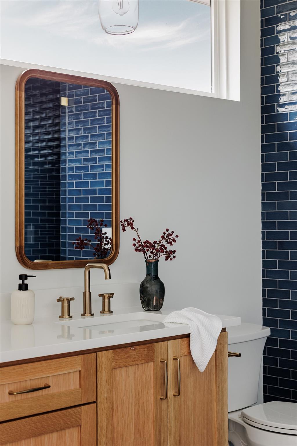 1180 Ridgeway DR # 2