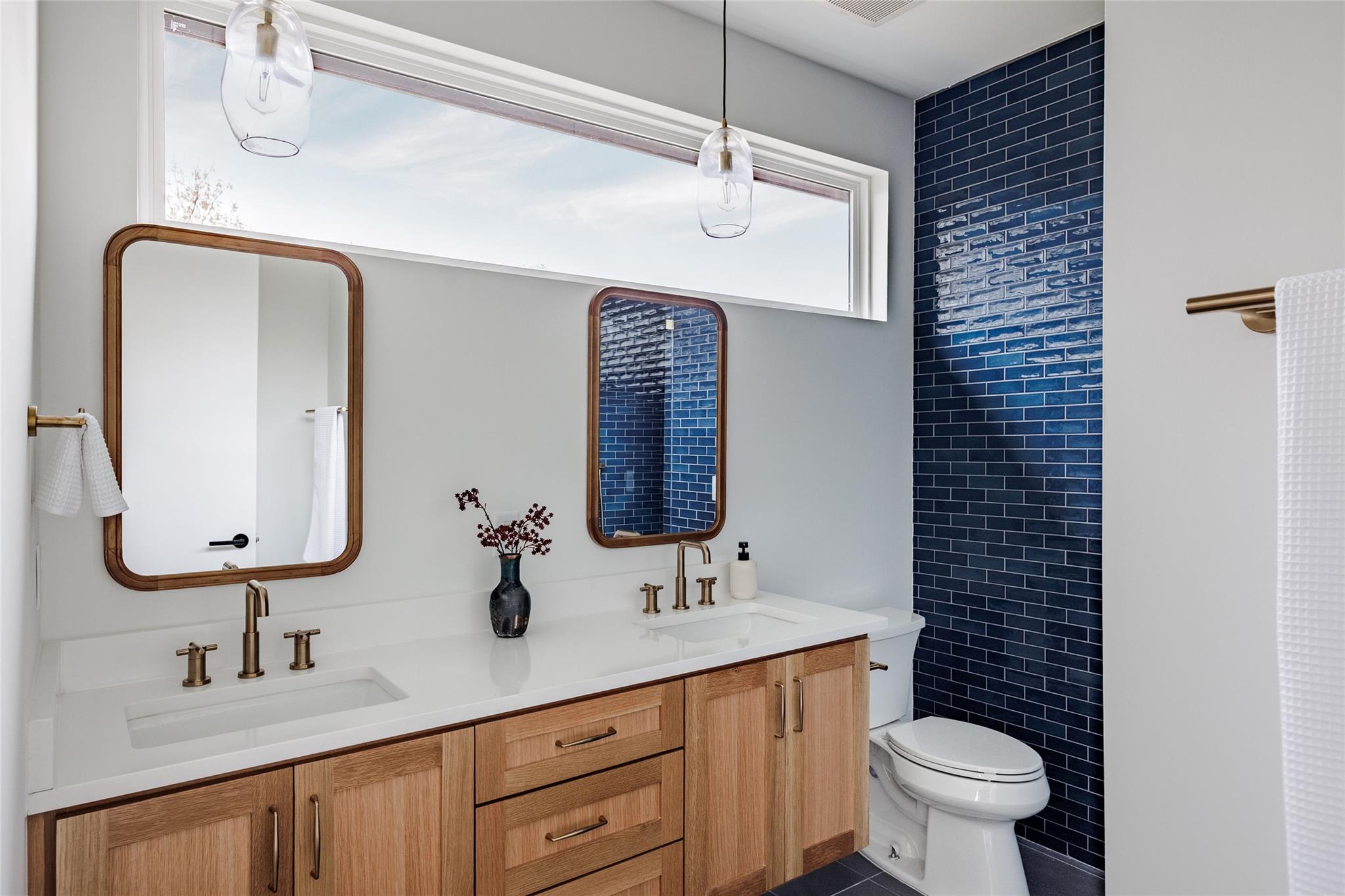 1180 Ridgeway DR # 2