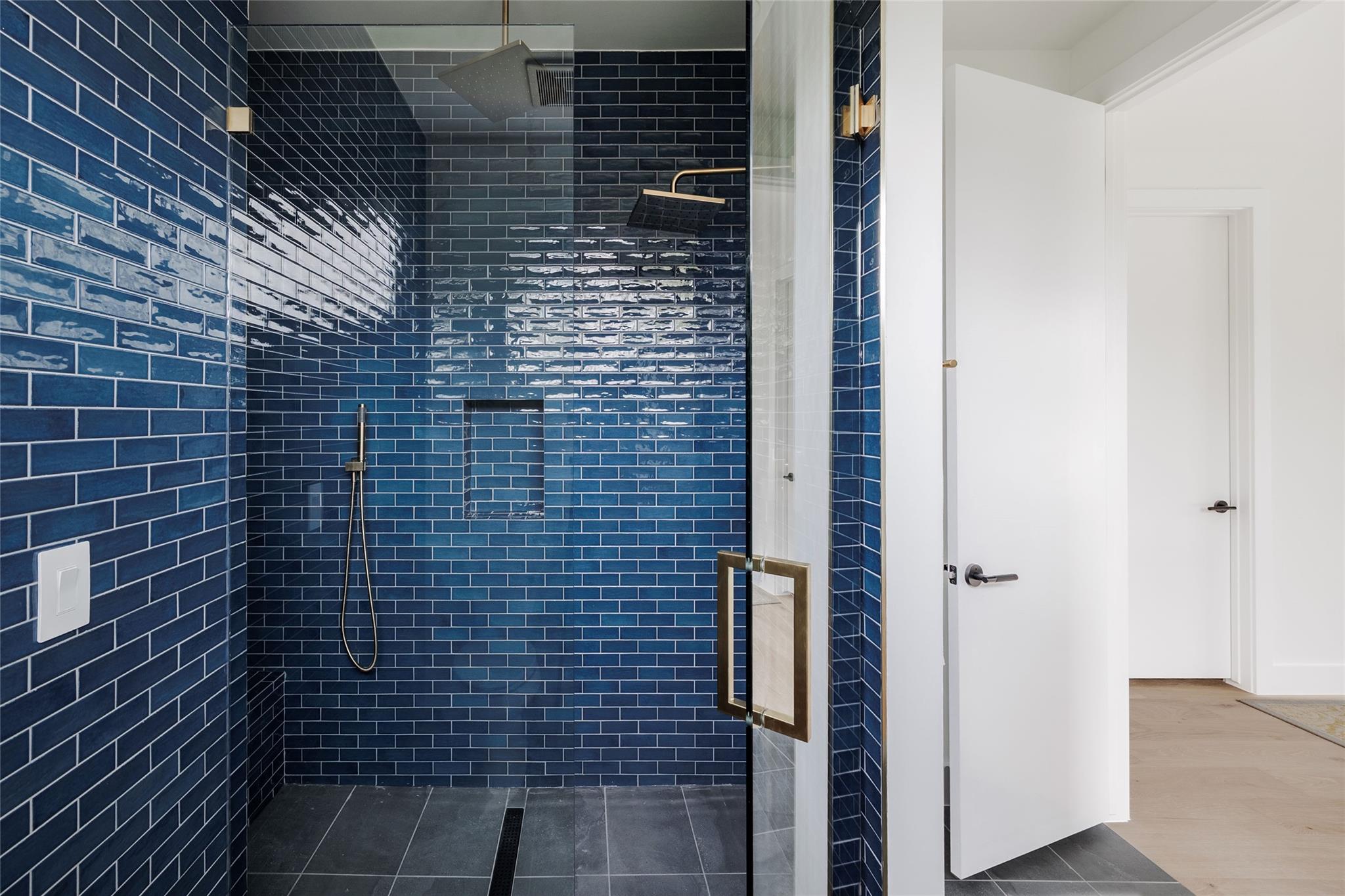 1180 Ridgeway DR # 2