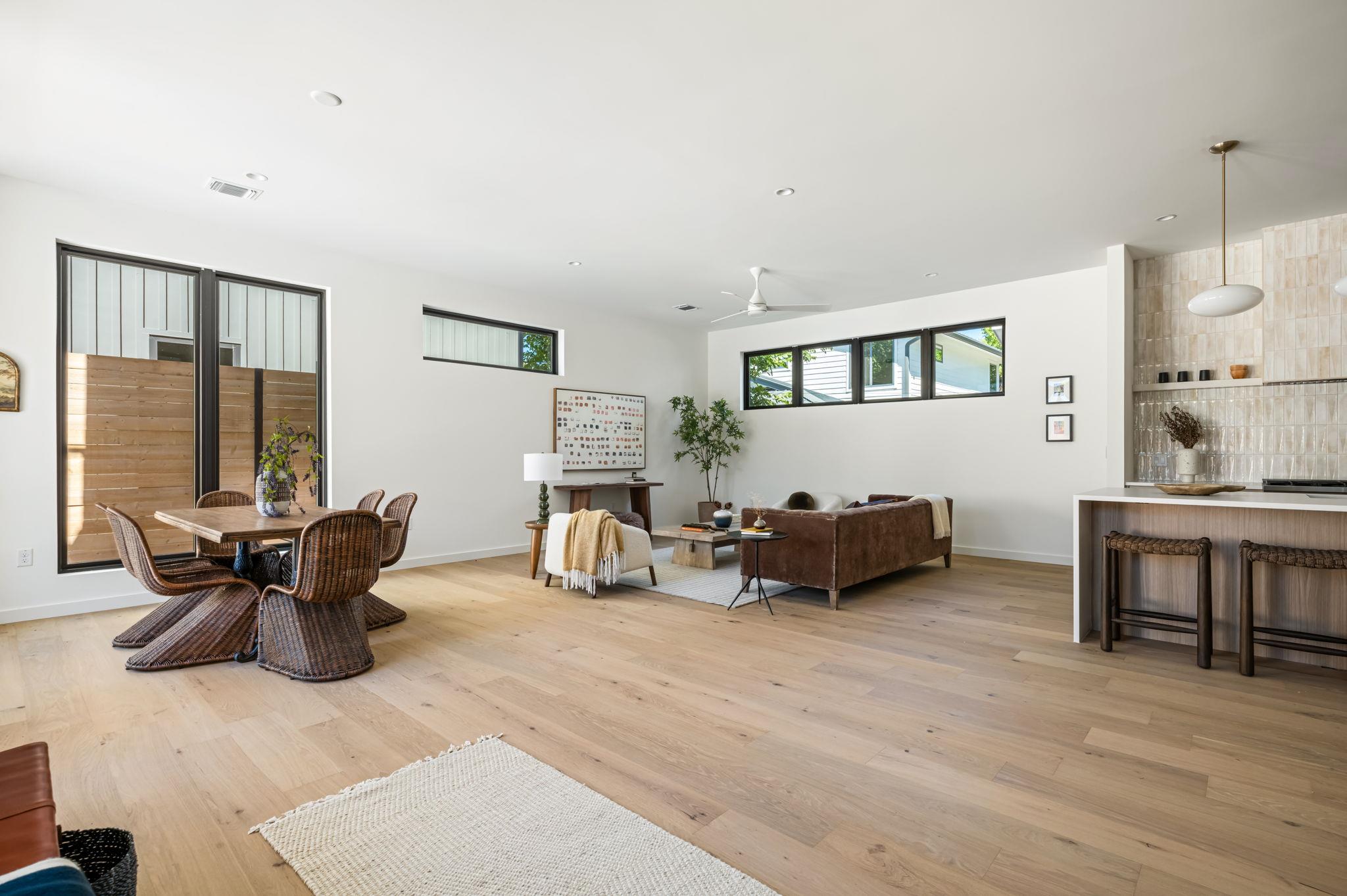 6210 Camino Real