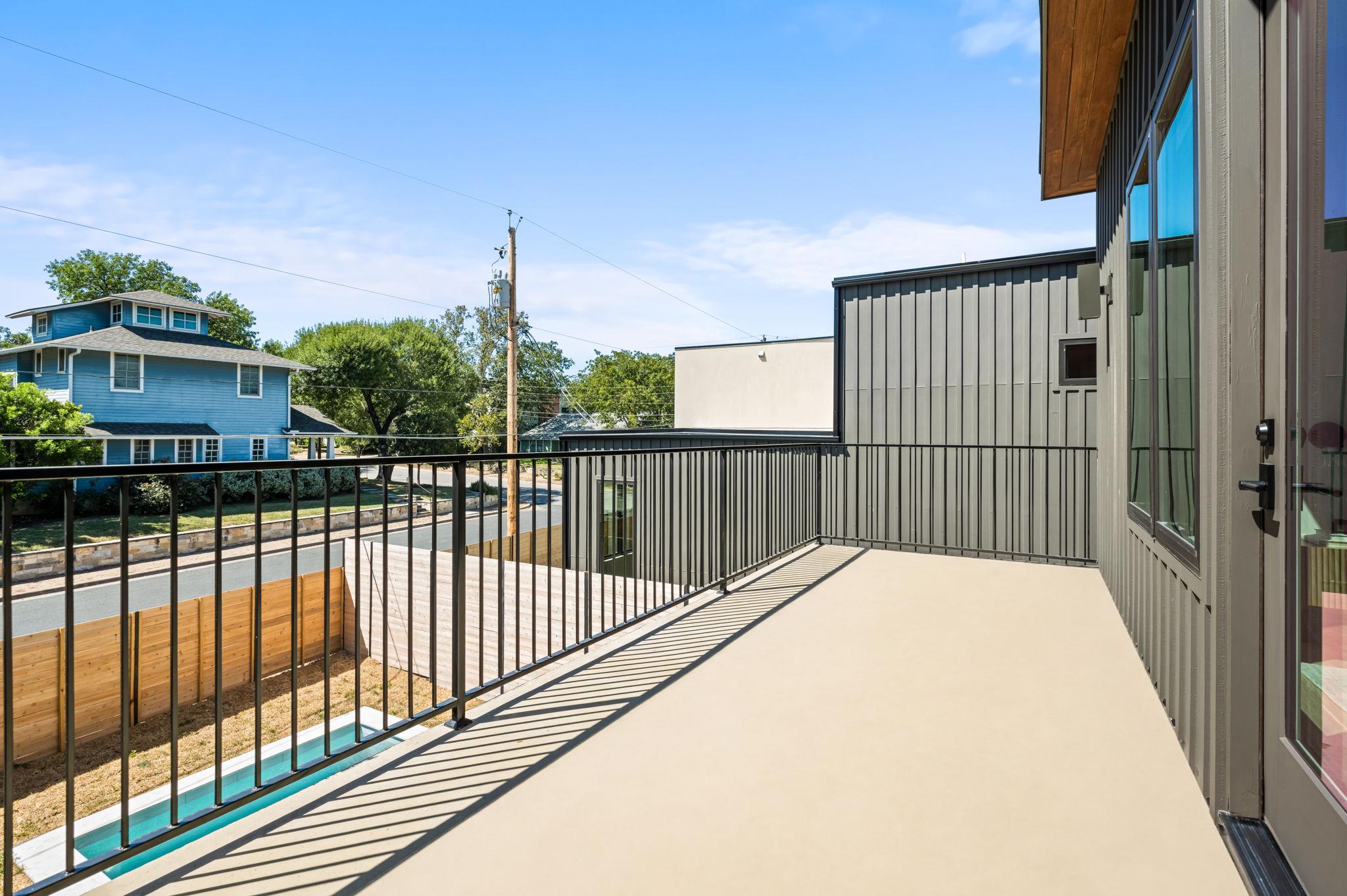 6210 Camino Real