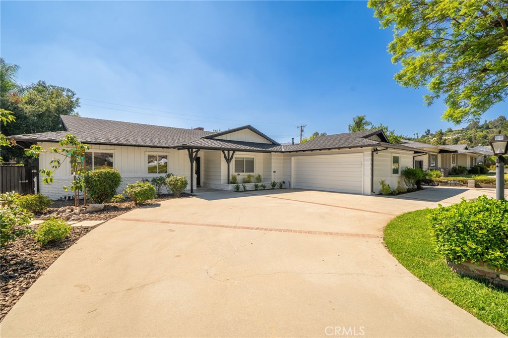 205 Hacienda Avenue