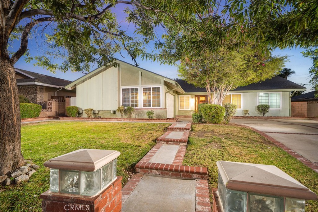 944 Eastglen Drive