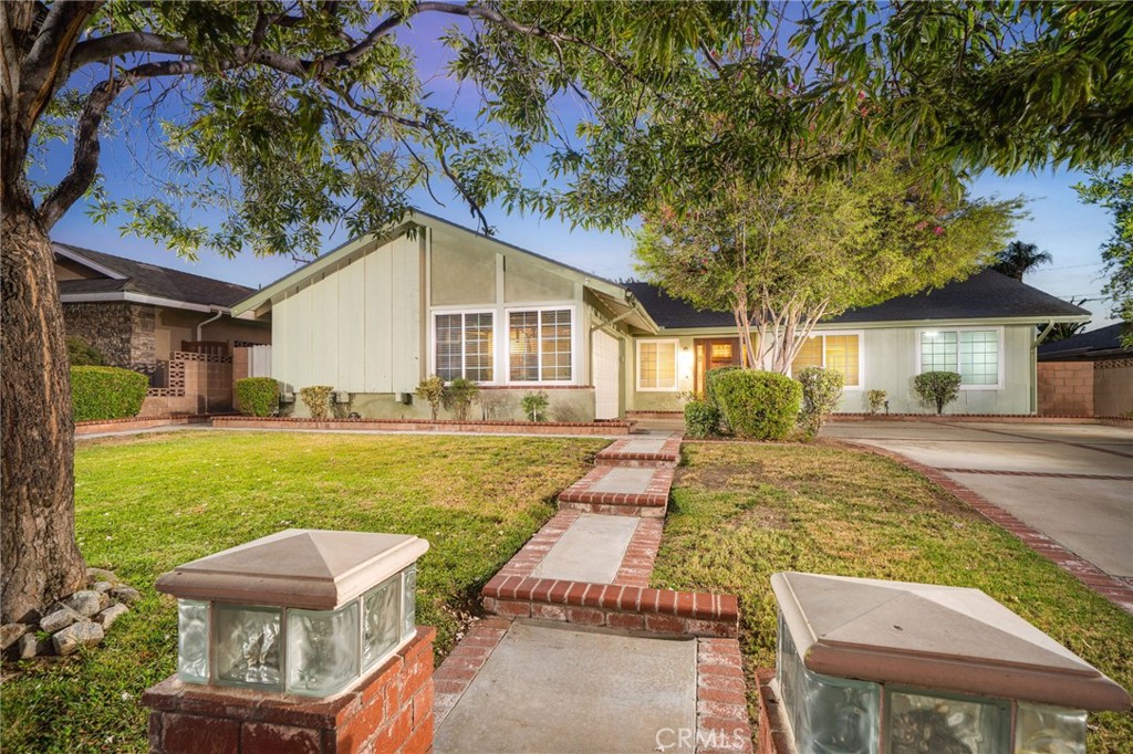 944 Eastglen Drive