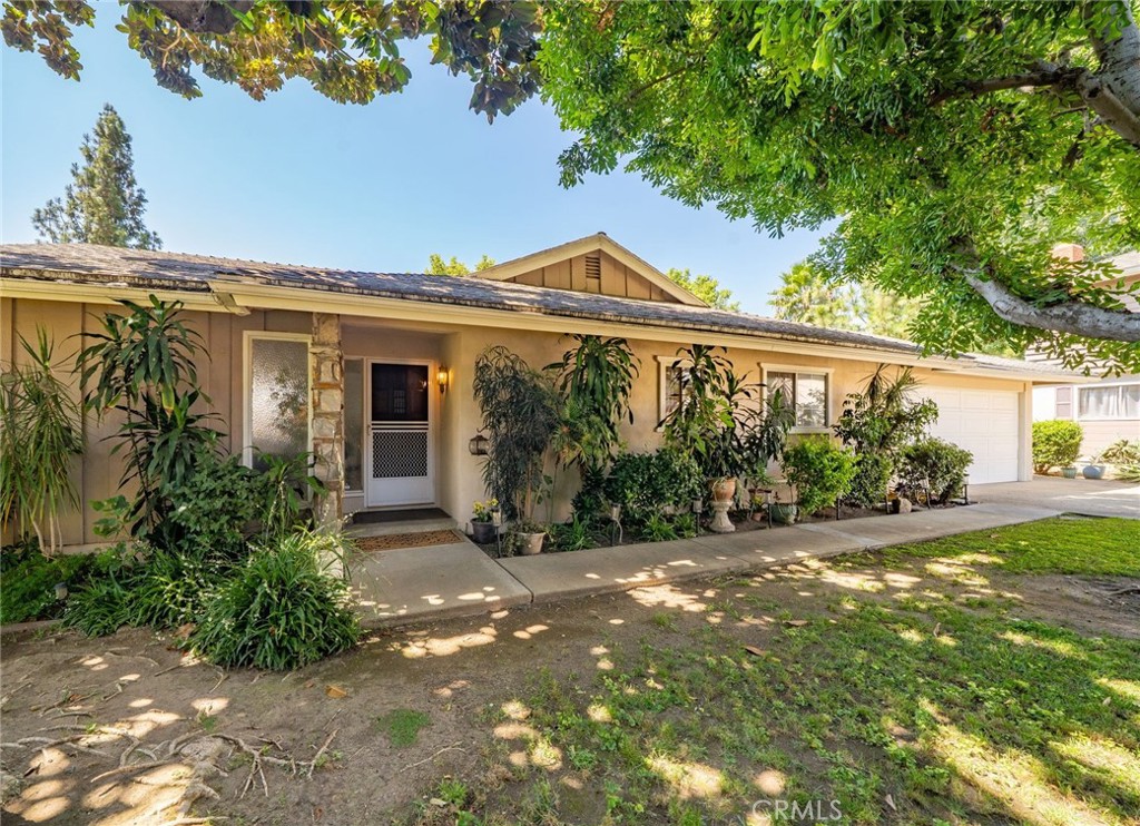 2549 College Lane