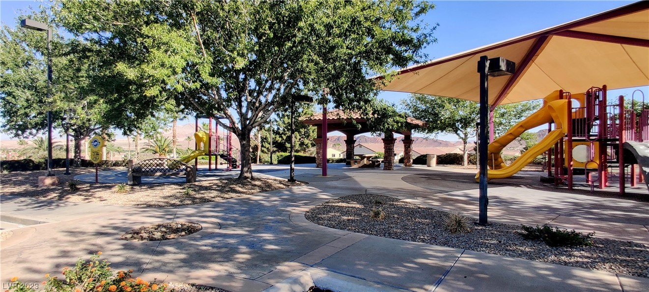 1033 Viale Placenza Place