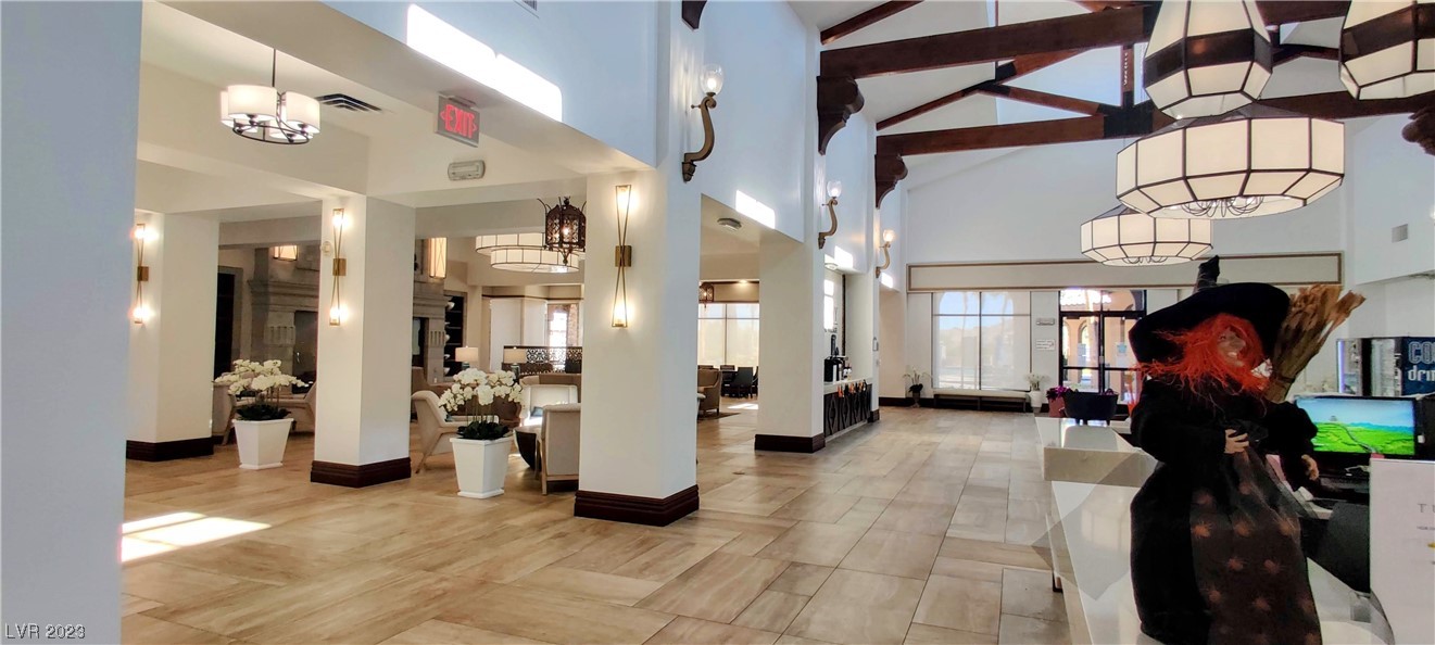 1033 Viale Placenza Place