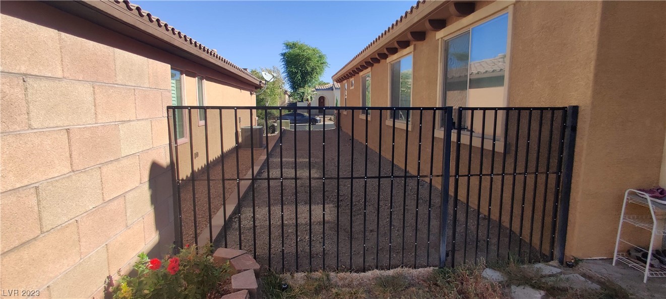 1033 Viale Placenza Place