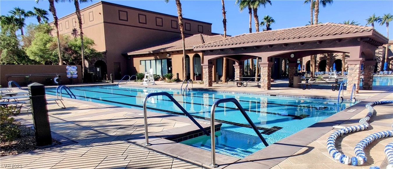 1033 Viale Placenza Place