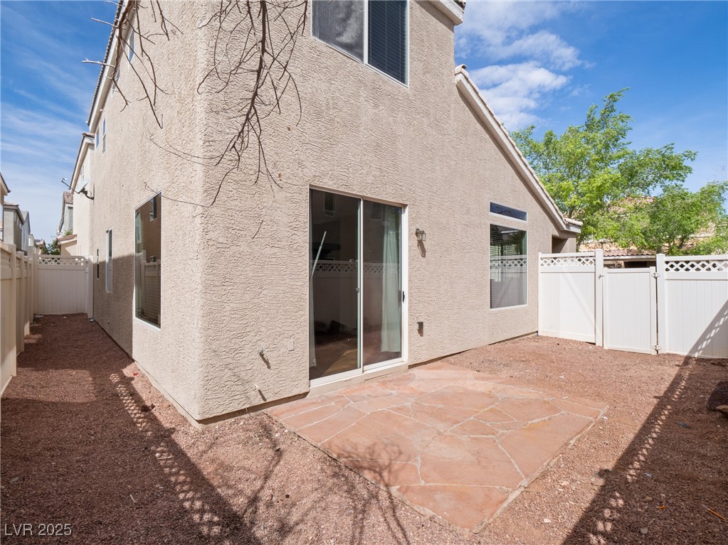 6237 Glimmering Light Avenue