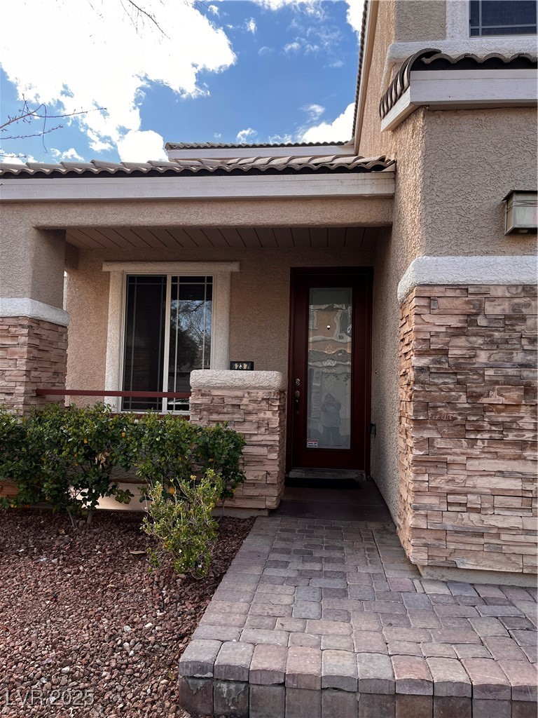 6237 Glimmering Light Avenue