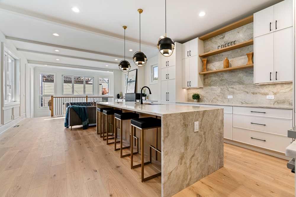 1916 N Hermitage Avenue