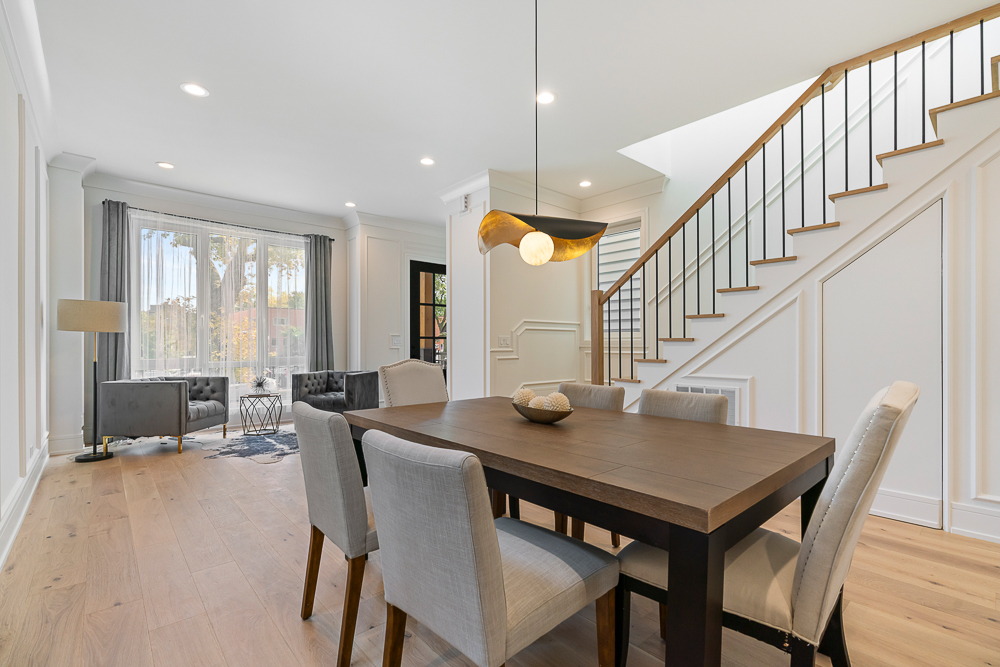 1916 N Hermitage Avenue