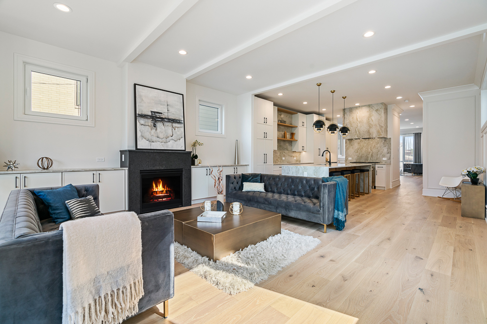 1916 N Hermitage Avenue