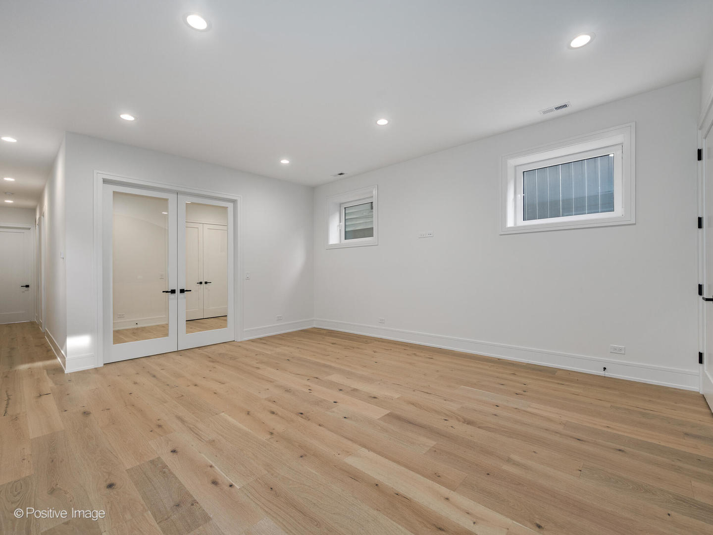 1916 N Hermitage Avenue