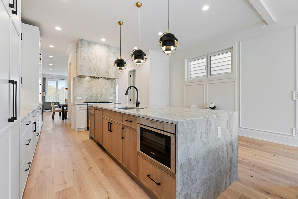 1916 N Hermitage Avenue