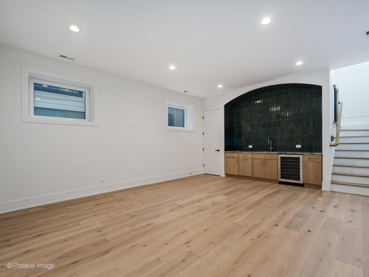 1916 N Hermitage Avenue