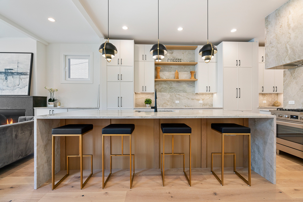 1916 N Hermitage Avenue