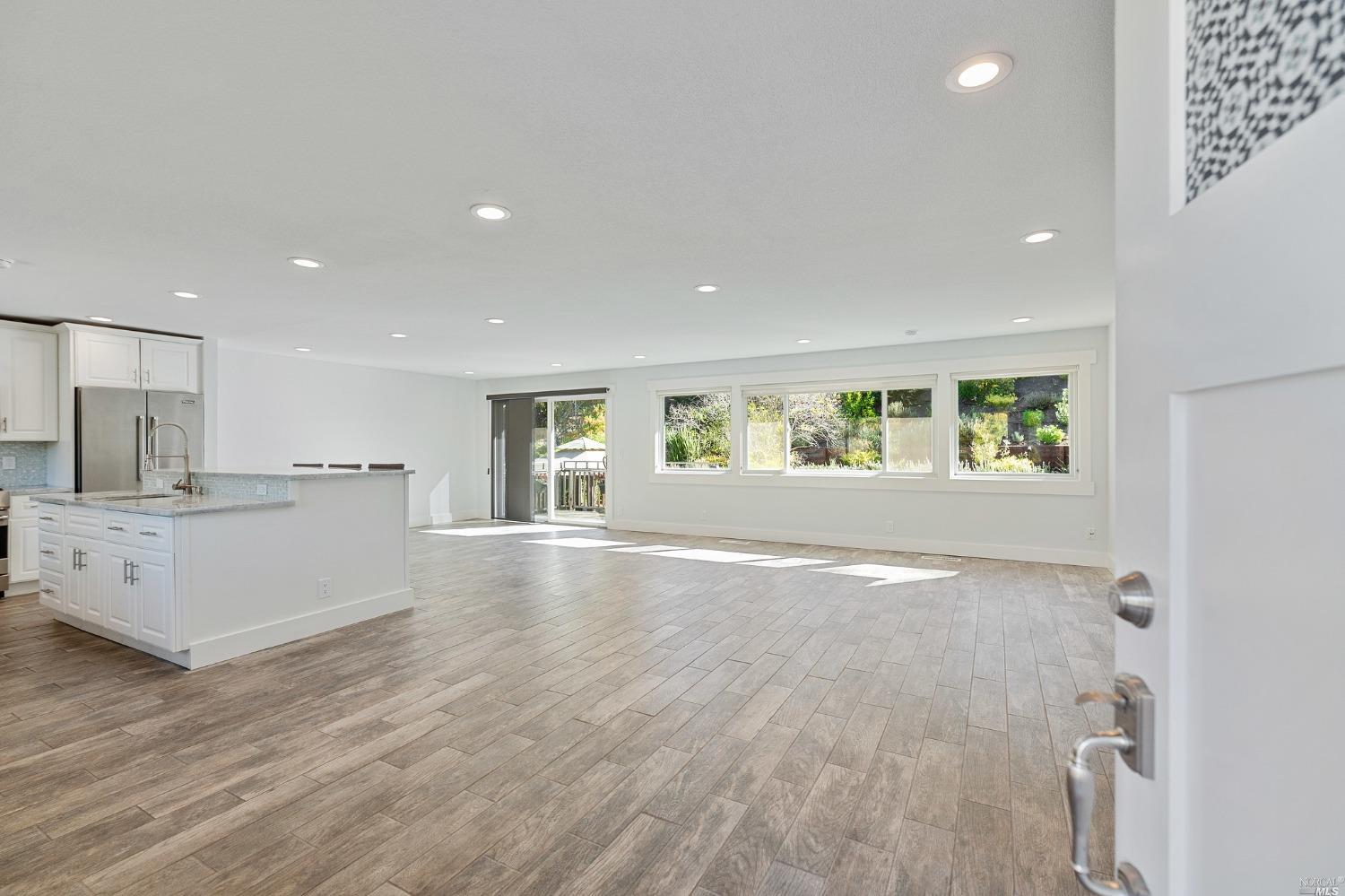 1902 Las Gallinas Avenue