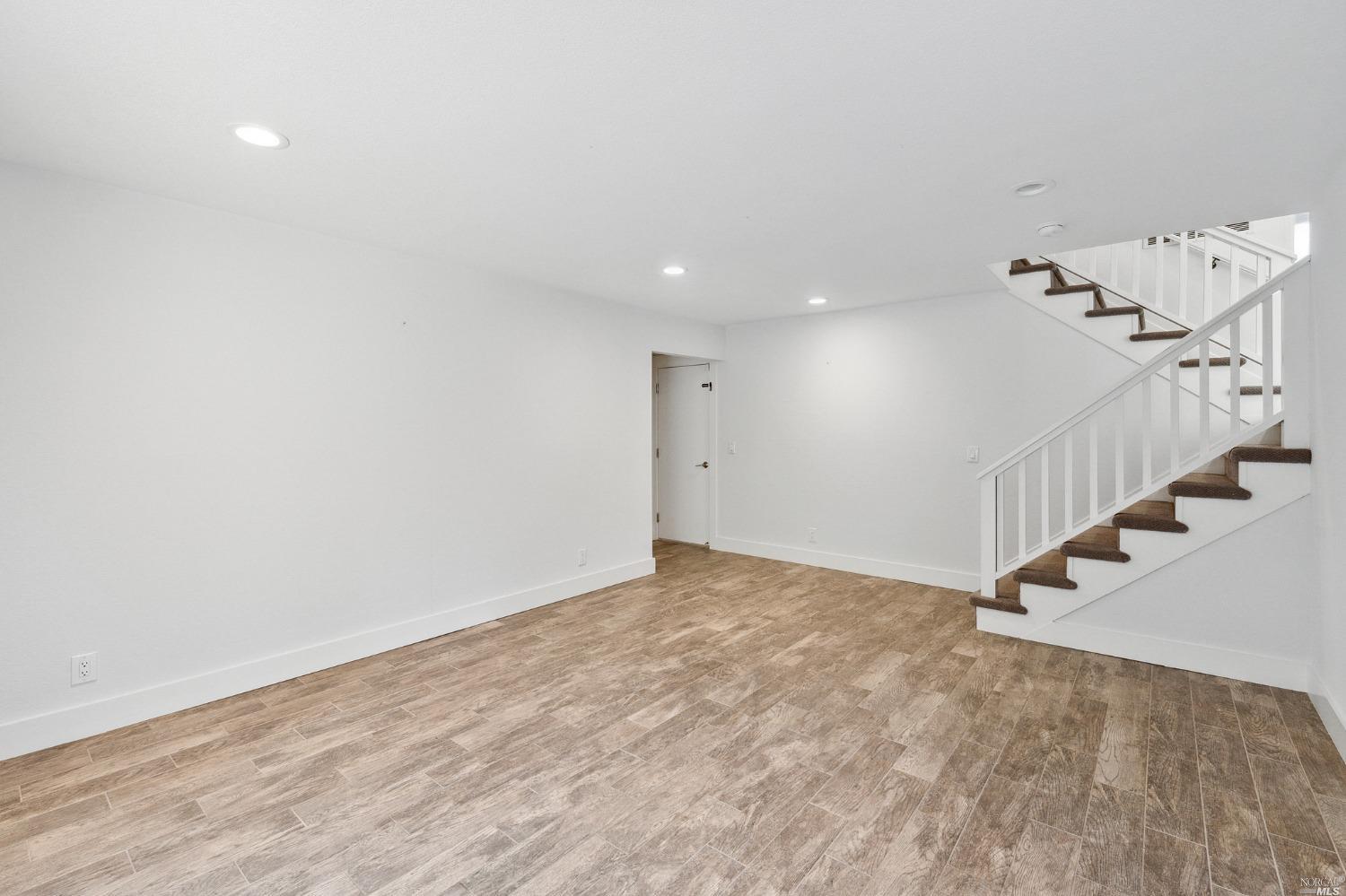 1902 Las Gallinas Avenue