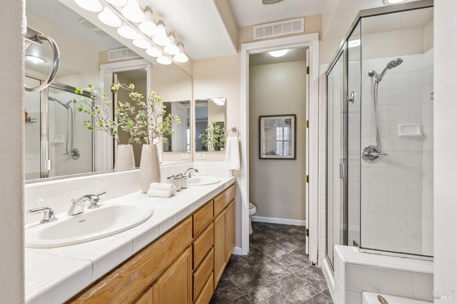 3724 Central Parkway