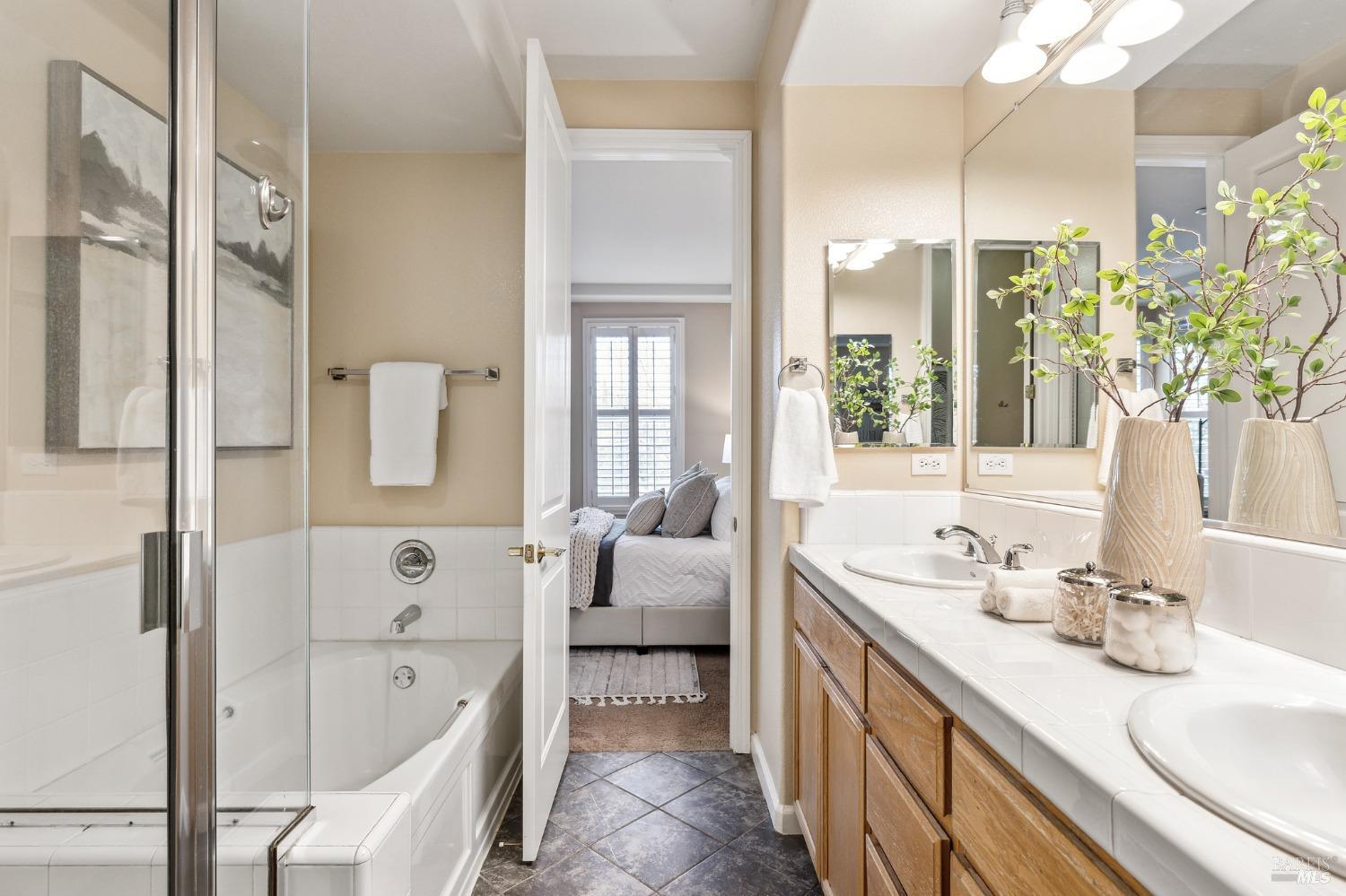 3724 Central Parkway