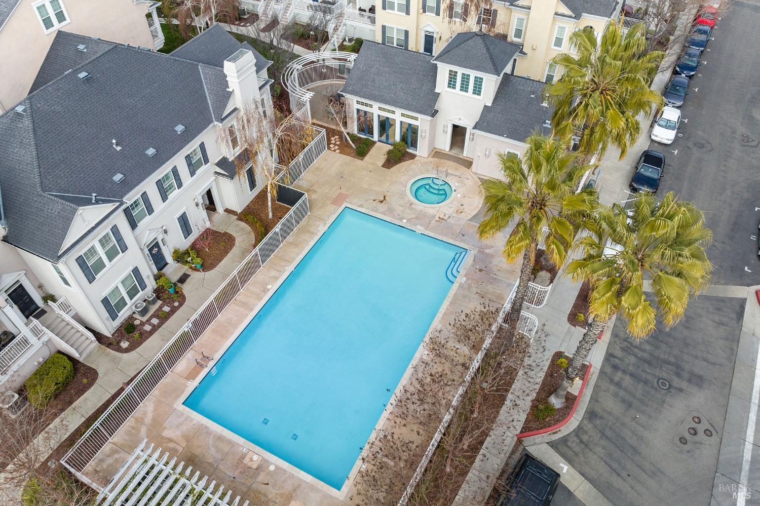 3724 Central Parkway