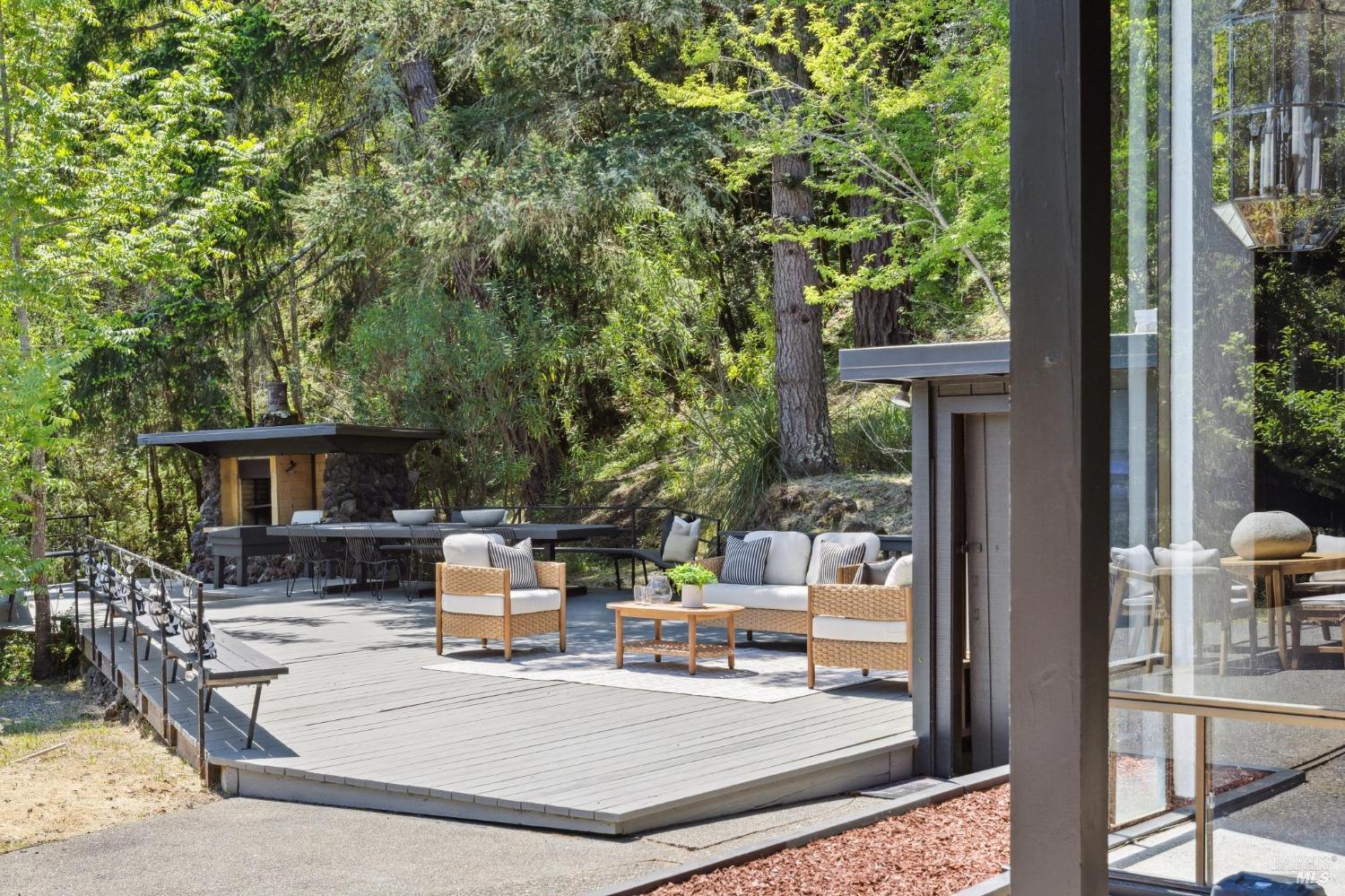 5675 Lucas Valley Rd