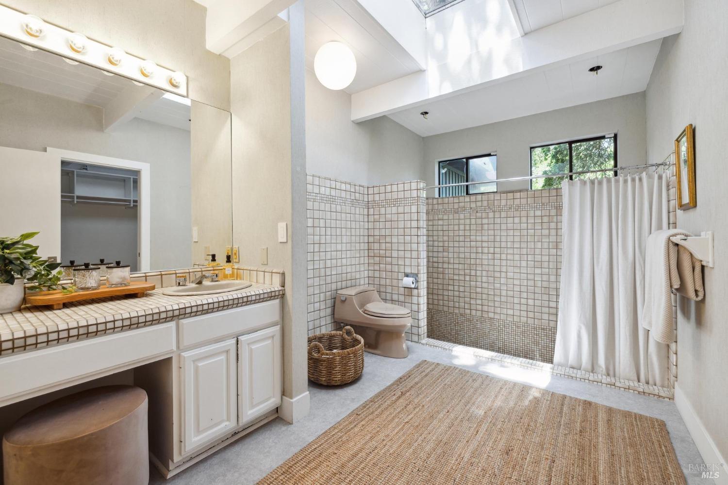 5675 Lucas Valley Rd