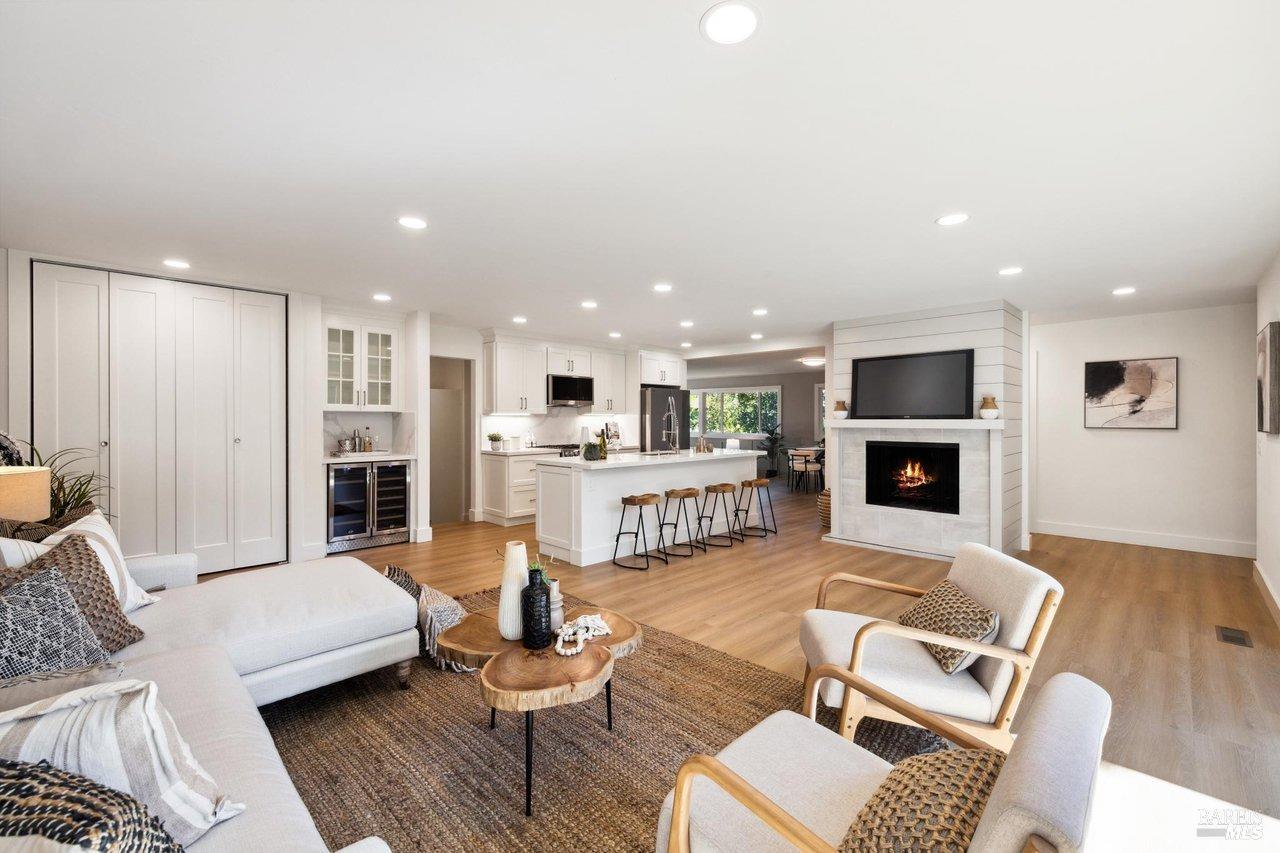 1 Grand Ct San Rafael Ca 94901 324066253