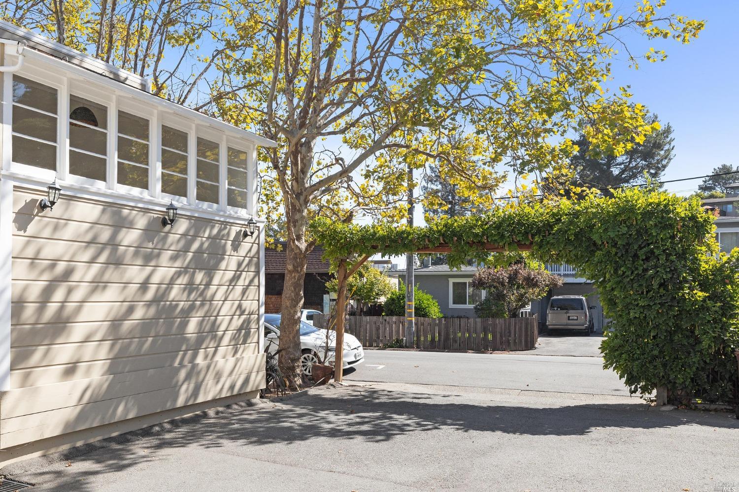 1001 Magnolia Ave #C