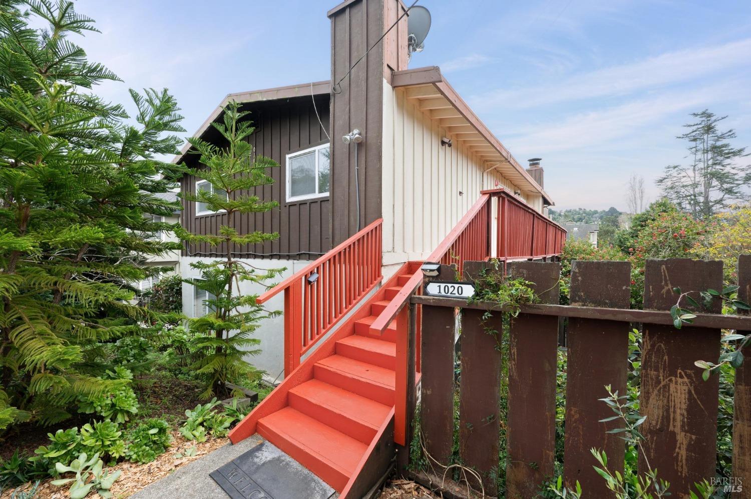 1020 Redwood Hwy Frontage Rd #1