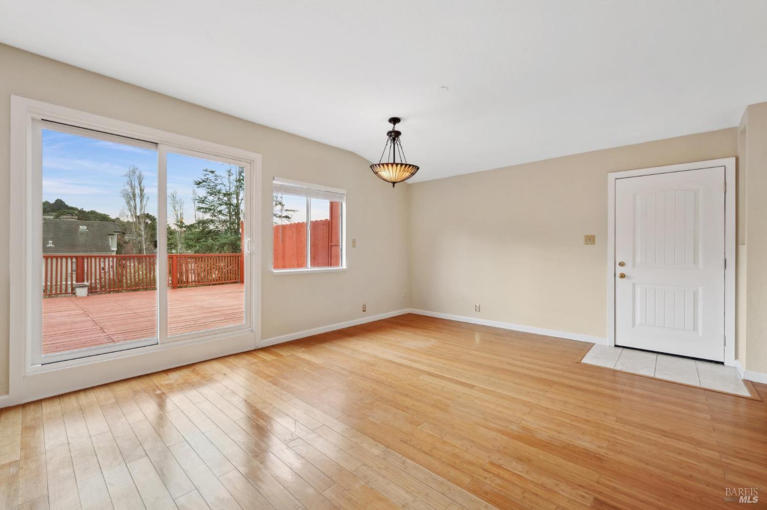 1020 Redwood Hwy Frontage Rd #1