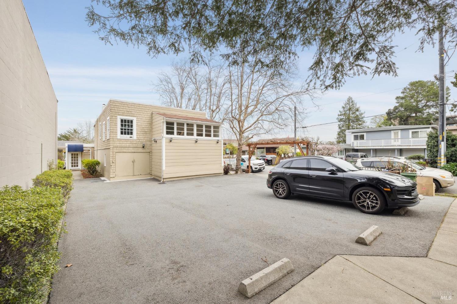 1001 Magnolia Ave #B