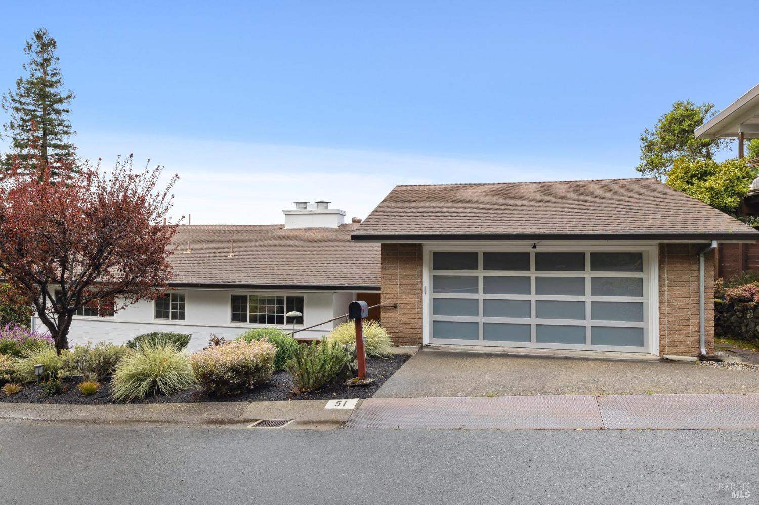 51 Via Navarro Greenbrae Ca 94904 325026788