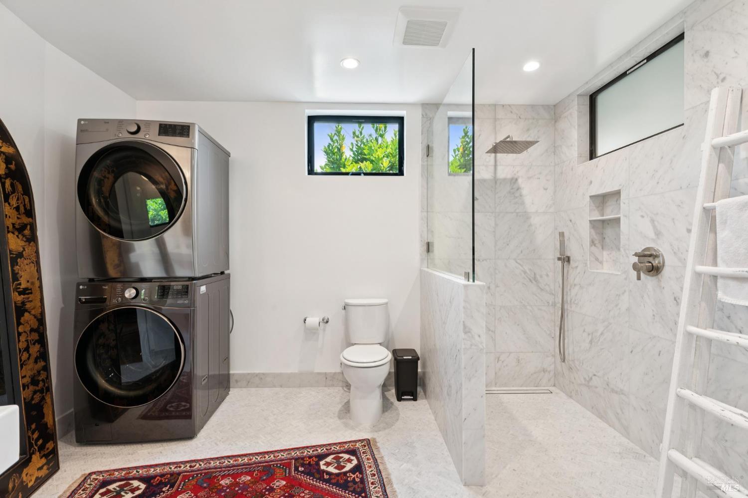 307 Bodega Ave #307