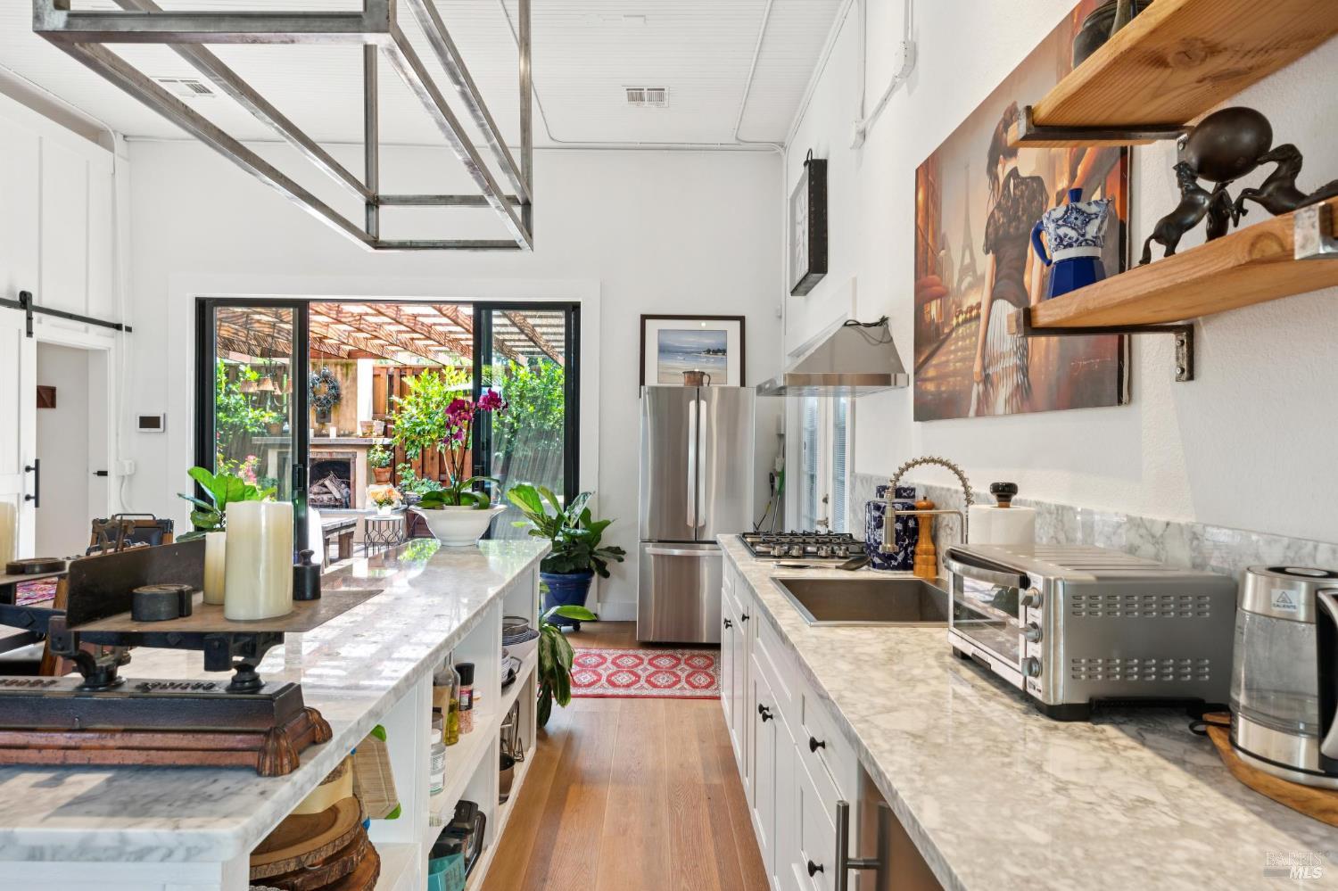 307 Bodega Ave #307