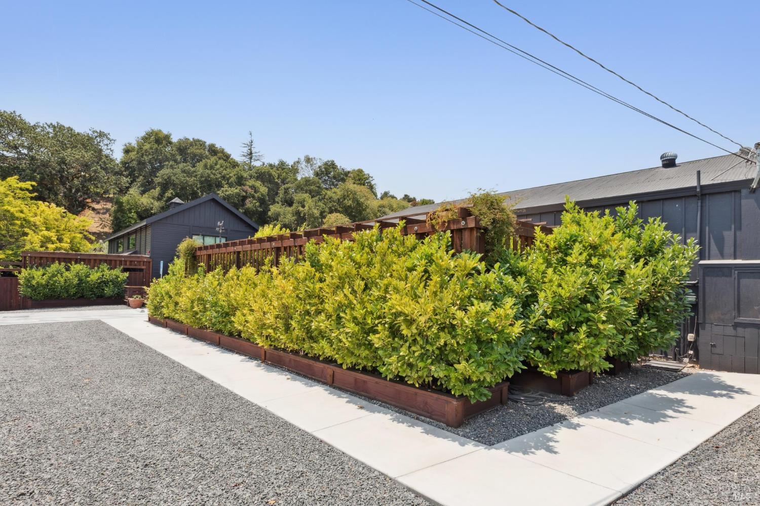 307 Bodega Ave #307