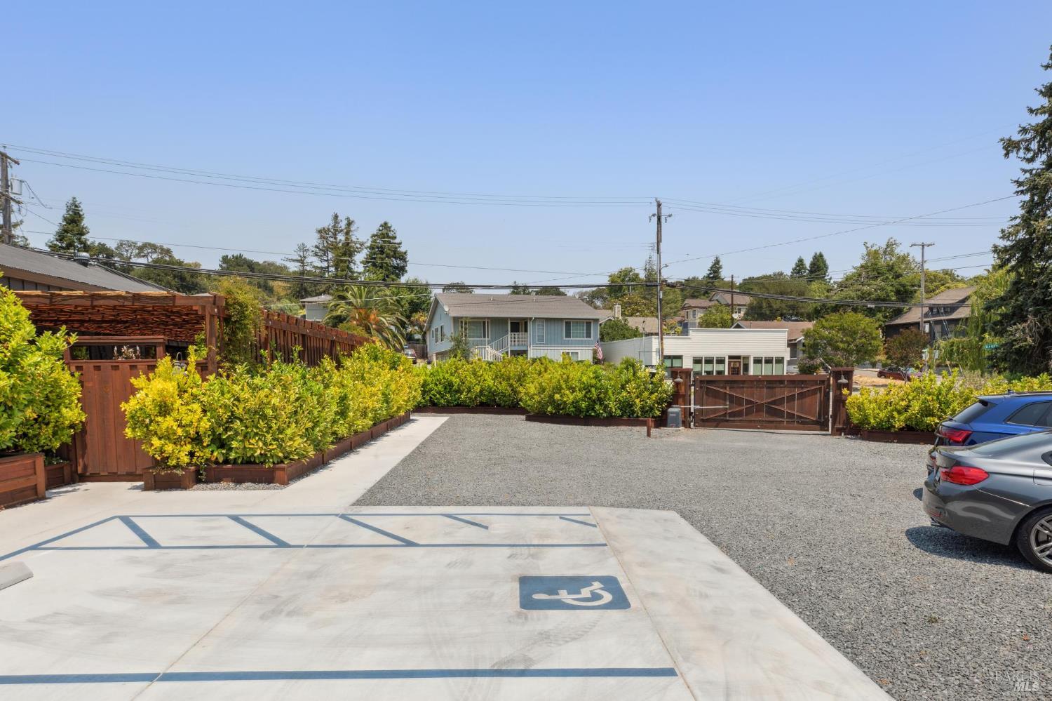 307 Bodega Ave #307