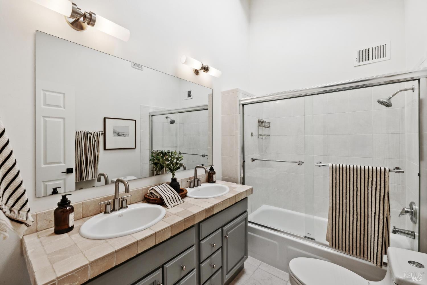 2647 Heatherstone Dr